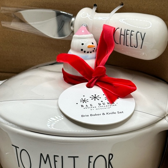 Rae Dunn Rare Find! Pink Brie Cooker w Spreader - Picture 2 of 5